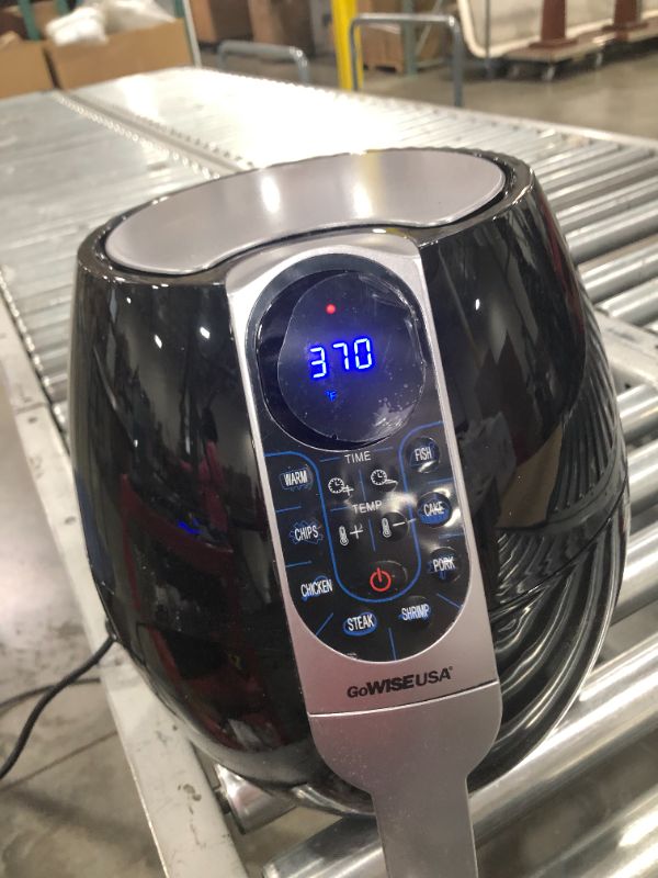 Photo 2 of Gowise Usa 3.7-Qt Digital Air Fryer with 8 Cook Presets