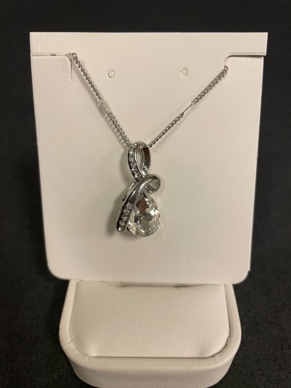 Photo 1 of SWAROVSKI 18K WHITE GOLD PLATED NECKLACE WITH CLEAR CRYSTAL