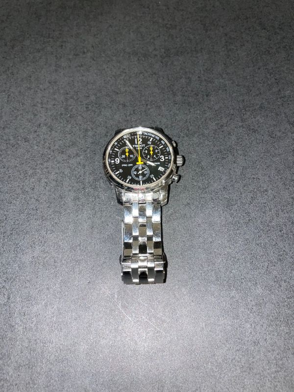 Photo 2 of MENS TISSOT WATCH