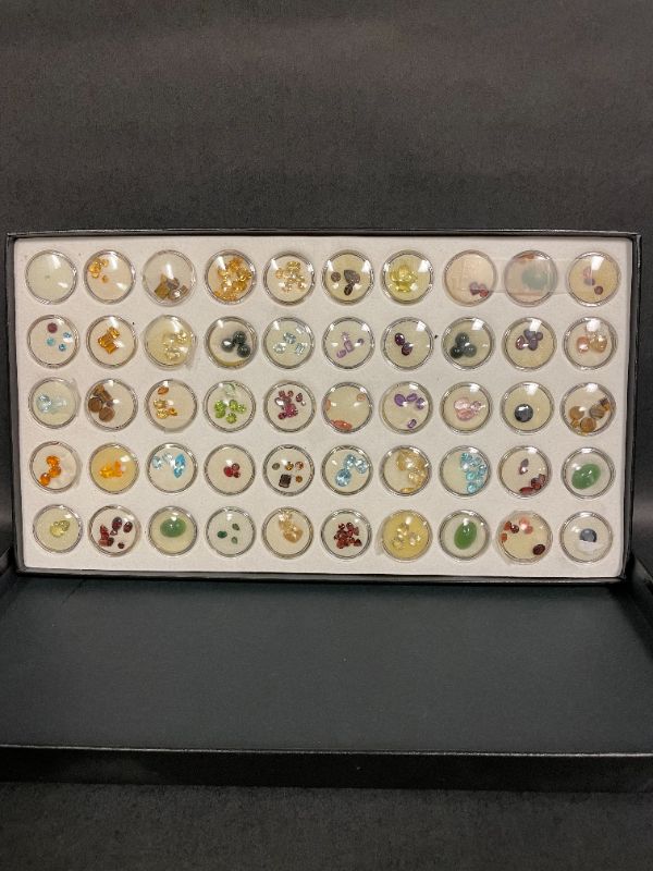 Photo 3 of VARIOUS GEM STONES