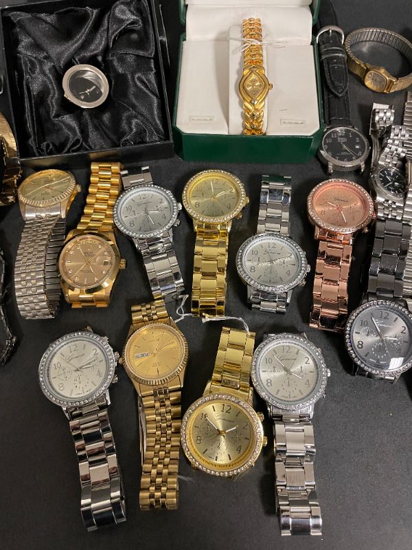 Photo 3 of Large lot of various watches