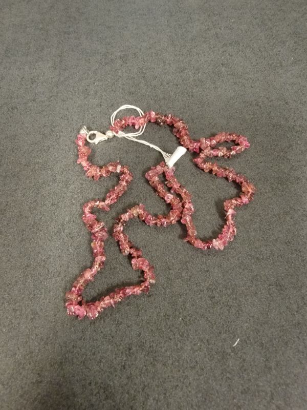 Photo 2 of LADY'S GEMSTONE NECKLACE WITH ROSE QUARTZ BEADS