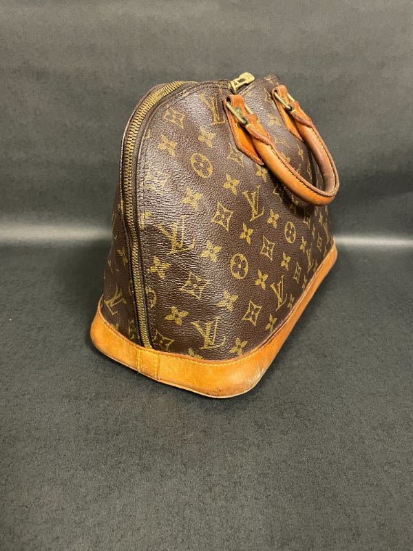 Photo 2 of ALMA BAG - PURCHASED AT LOUIS VUITTON IN NEIMAN MARCUS LAS VEGAS 2008 - REGISTRATION #VI1923 - DUST COVER INCLUDED	