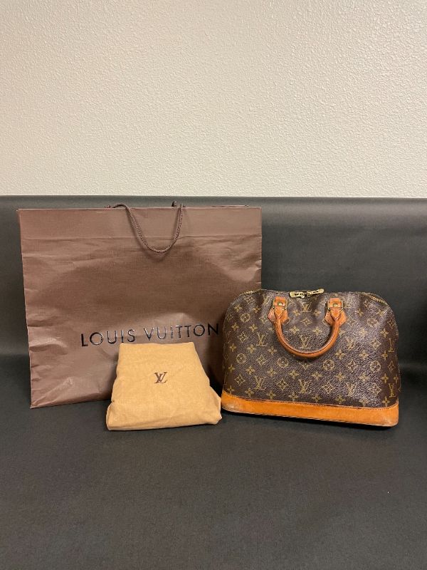 Photo 1 of ALMA BAG - PURCHASED AT LOUIS VUITTON IN NEIMAN MARCUS LAS VEGAS 2008 - REGISTRATION #VI1923 - DUST COVER INCLUDED	