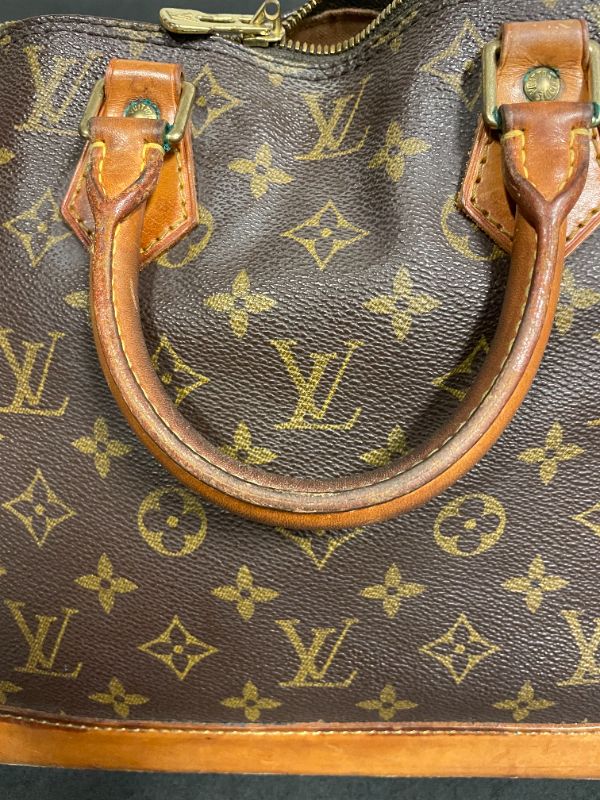 Photo 5 of ALMA BAG - PURCHASED AT LOUIS VUITTON IN NEIMAN MARCUS LAS VEGAS 2008 - REGISTRATION #VI1923 - DUST COVER INCLUDED	