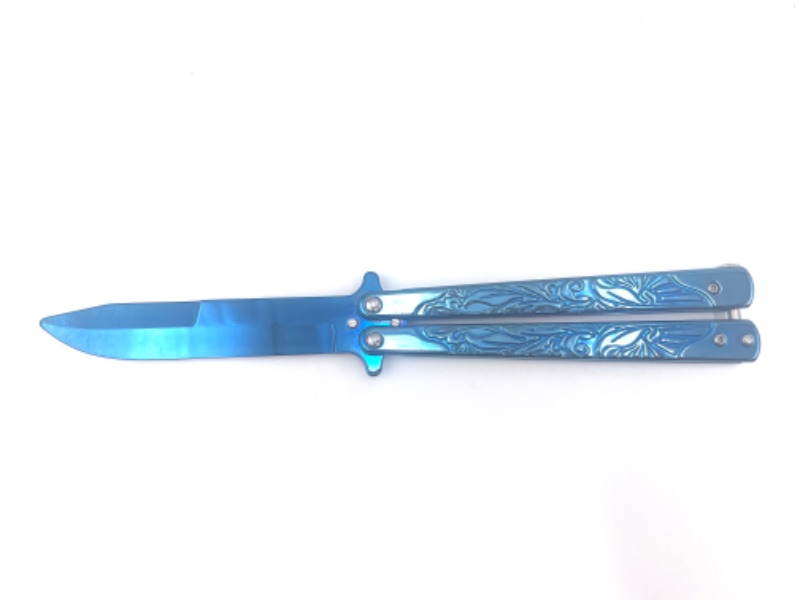 Photo 1 of 4.5 INCH BLUE BUTTERFLY KNIFE WITH DESIGN NEW