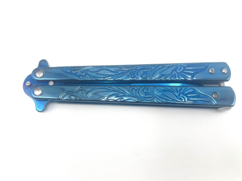 Photo 2 of 4.5 INCH BLUE BUTTERFLY KNIFE WITH DESIGN NEW