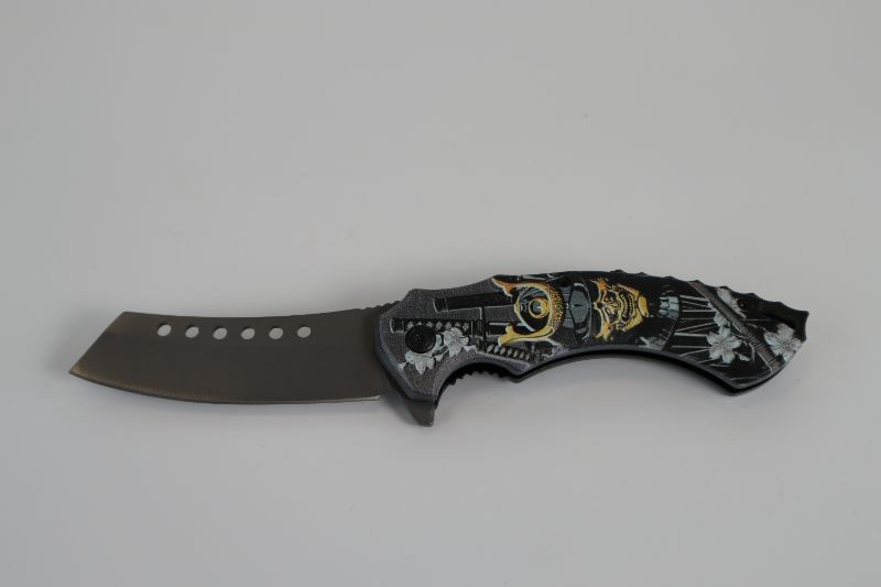 Photo 2 of BLACK GREY SAMURAI SKULL WITH KATANA POCKET KNIFE NEW 