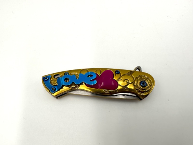 Photo 2 of GOLD LOVE HEART POCKET KNIFE NEW