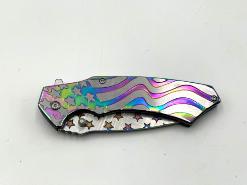 Photo 2 of STARS AND STRIPES OIL SLICK POCKET KNIFE NEW