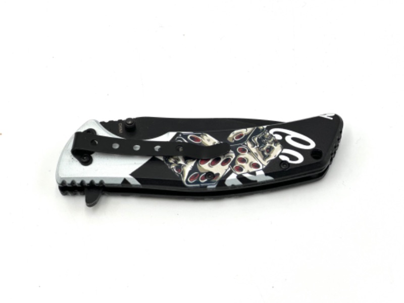 Photo 3 of BLACK DICE SKULL DESIGN POCKET KNIFE NEW