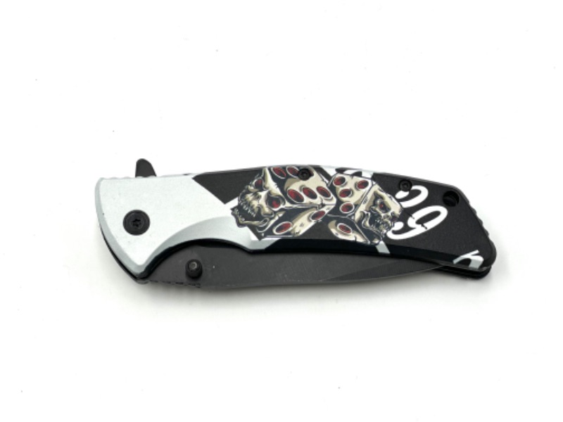 Photo 2 of BLACK DICE SKULL DESIGN POCKET KNIFE NEW