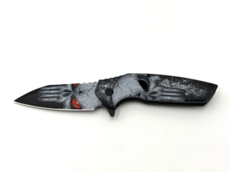 Photo 1 of SKULL DESIGN POCKET KNIFE NEE