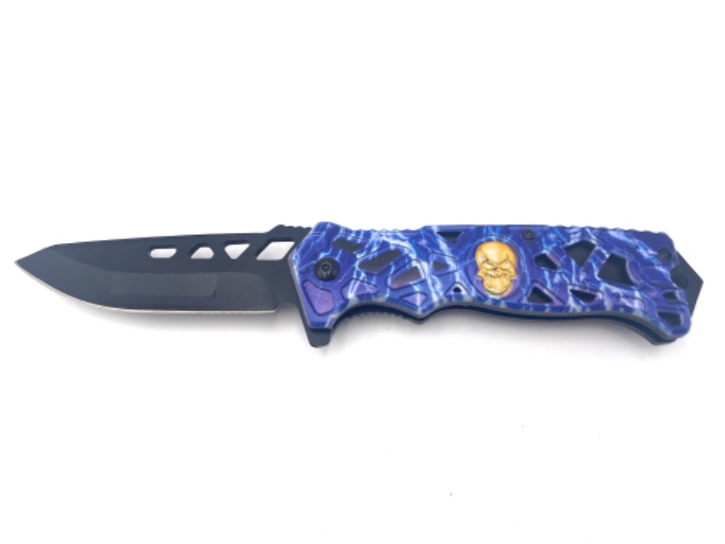 Photo 2 of LIGHTNING BLUE PRINT WITH SKULL HEAD POCKET KNIFE NEW 