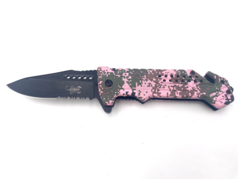 Photo 2 of PINK CAMO WITH SEATBELT CUTTER WINDOW BREAKER POCKET KNIFE NEW 