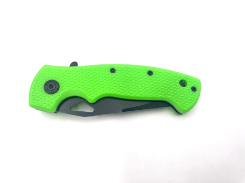 Photo 1 of GREEN BLACK POCKET KNIFE WITH CLIP NEW 