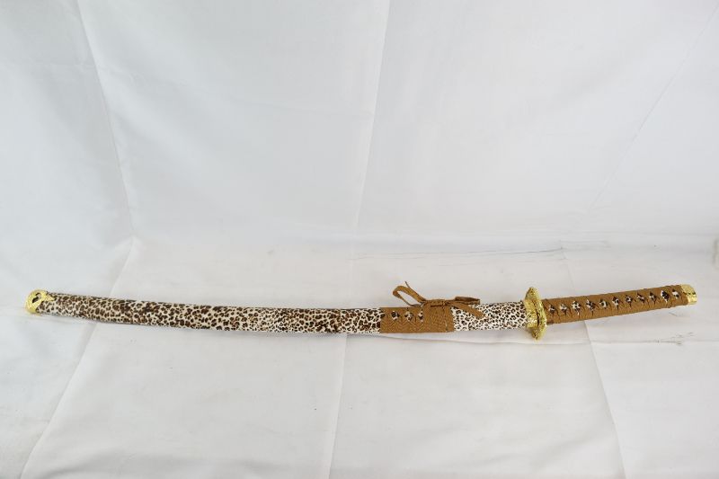 Photo 4 of 37 INCH CHEETAH PRINT KATANA SWORD 28 INCH BLADE NEW