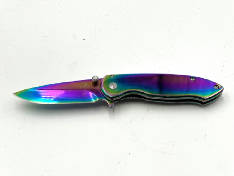 Photo 1 of OIL SLICK FALCON POCKET KNIFE NEW