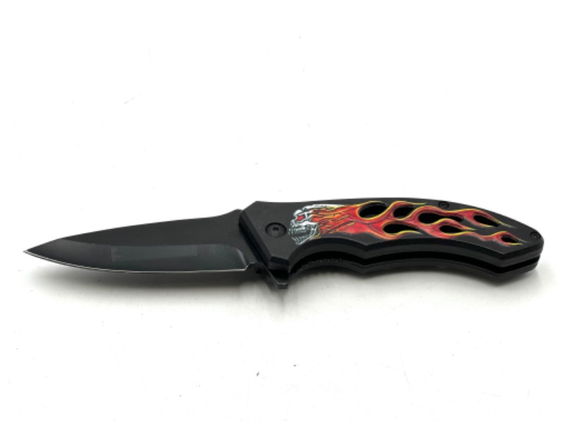 Photo 1 of BLACK SKULL FLAME DESIGN POCKET KNIFE NEW