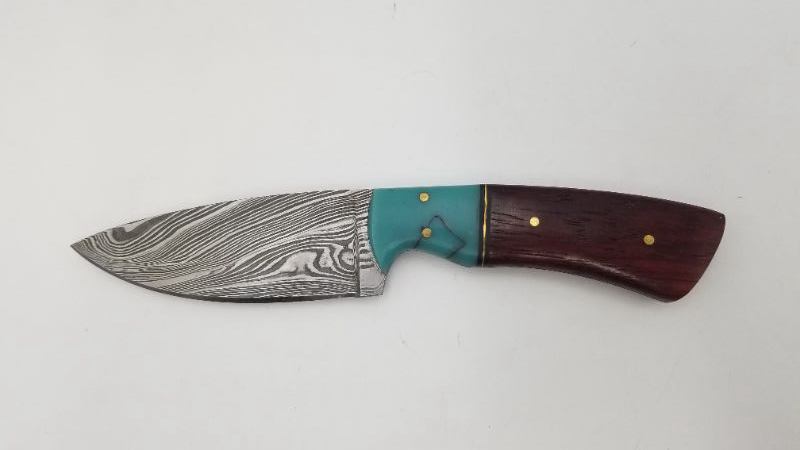 Photo 1 of DAMASCUS STEEL 8 INCH WOOD TURQUOISE HUNTER KNIFE NEW 