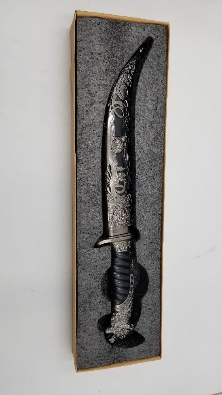 Photo 3 of BEAR WILDLIFE COLLECTION KNIFE NEW