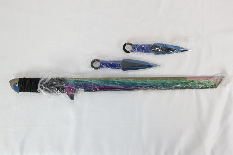 Photo 3 of 17 INCH NINJA SWORD WITH 2 THROWING KNIVES NEW