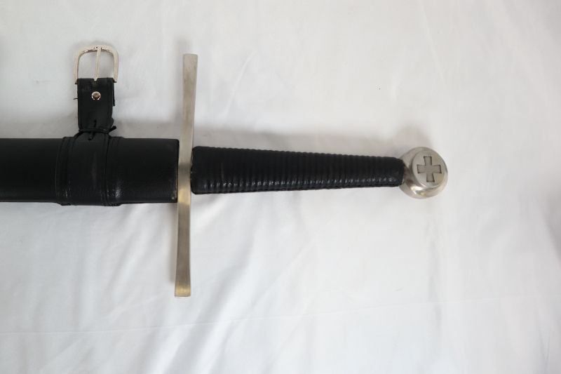 Photo 2 of 41 INCH KNIGHTS SWORD NEW