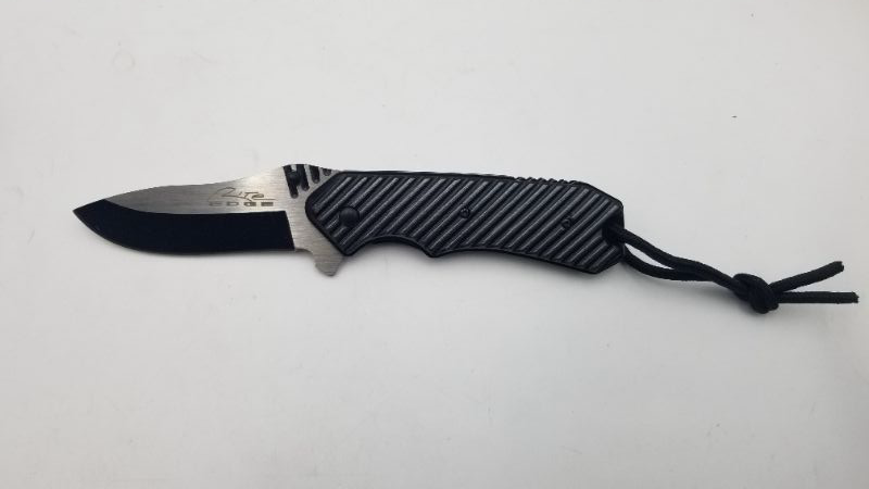 Photo 1 of 8 INCH POCKET KNIFE WITH STRIPE DESIGN NEW 