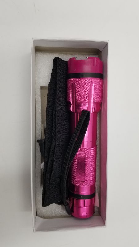 Photo 5 of PINK FLASHLIGHT AND TASER WITH CARRY CASE NEW 
