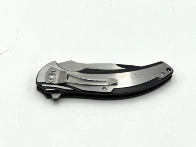 Photo 3 of BLACK AND SILVER FALCON POCKET KNIFE NEW