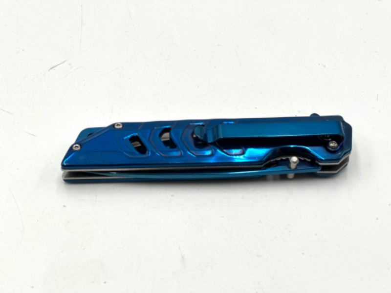 Photo 3 of BLUE DESIGN FALCON POCKET KNIFE NEW