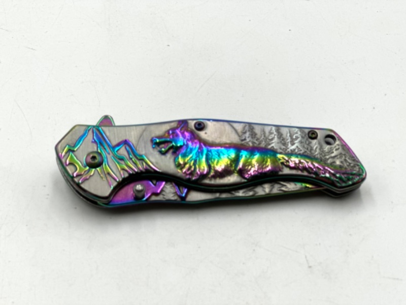 Photo 2 of OIL SLICK OUTDOOR WOLF DESIGN POCKET KNIFE NEW 