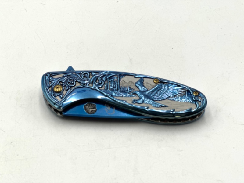 Photo 2 of BLUE OUTDOOR EAGLE DESIGNED POCKET KNIFE NEW