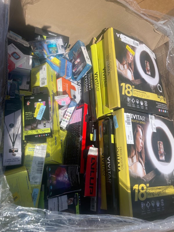 Photo 1 of MISCELLANEOUS ELECTRONICS MIX BRANDS PALLET ******* FINAL SALE CONDITION UNKNOWN UNTESTED
