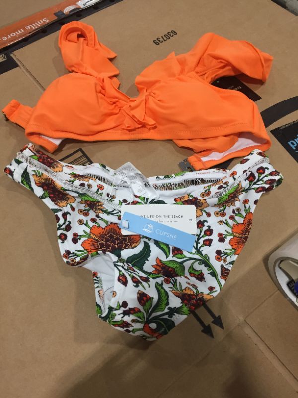 Photo 2 of CUPSHE Orange Ruffle Bikini With Floral Bottom, SIZE S