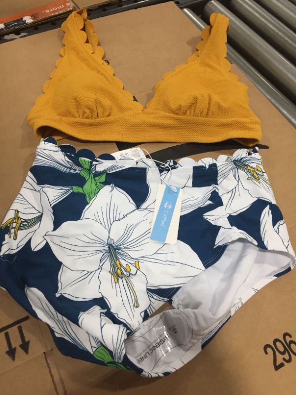 Photo 2 of CUPSHE Yellow And Floral V-Neck Scalloped Bikini, SIZE L