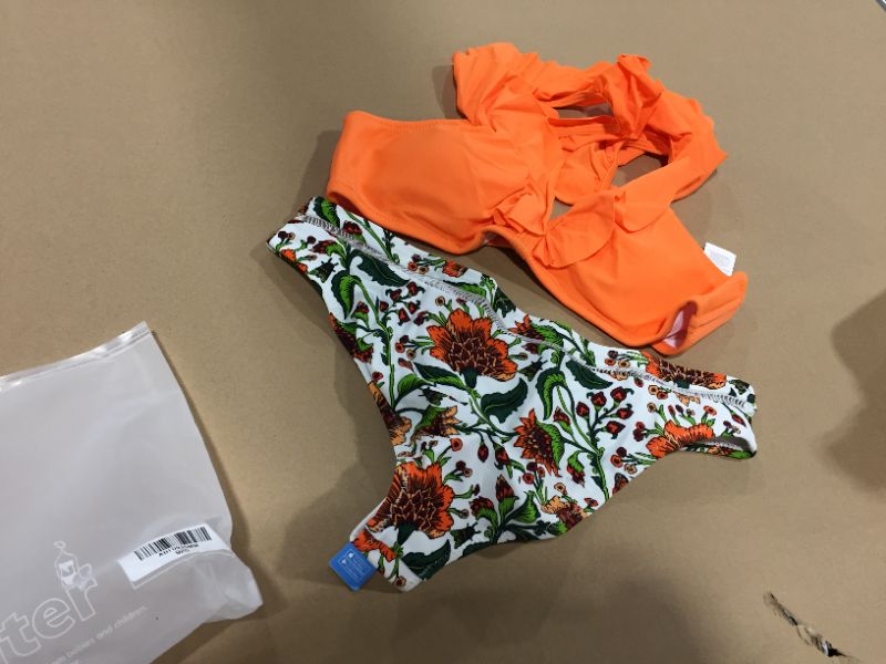 Photo 2 of CUPSHE Orange Ruffle Bikini With Floral Bottom, SIZE M