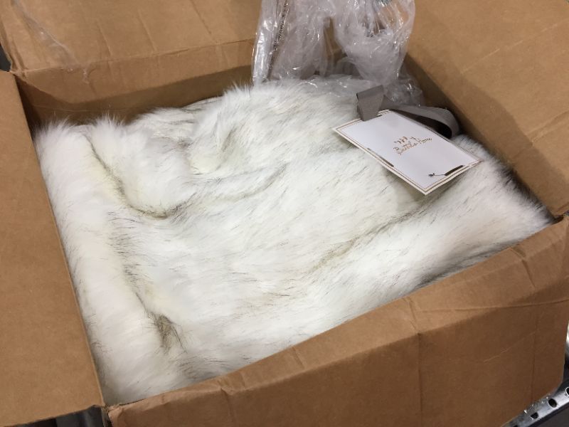 Photo 2 of BATTILO HOME 60 x 80 Inches Home Decorative Sofa Bed Luxury Fox Faux Fur Throw Blanket Thick Warm Reversible to Plush Velvet
