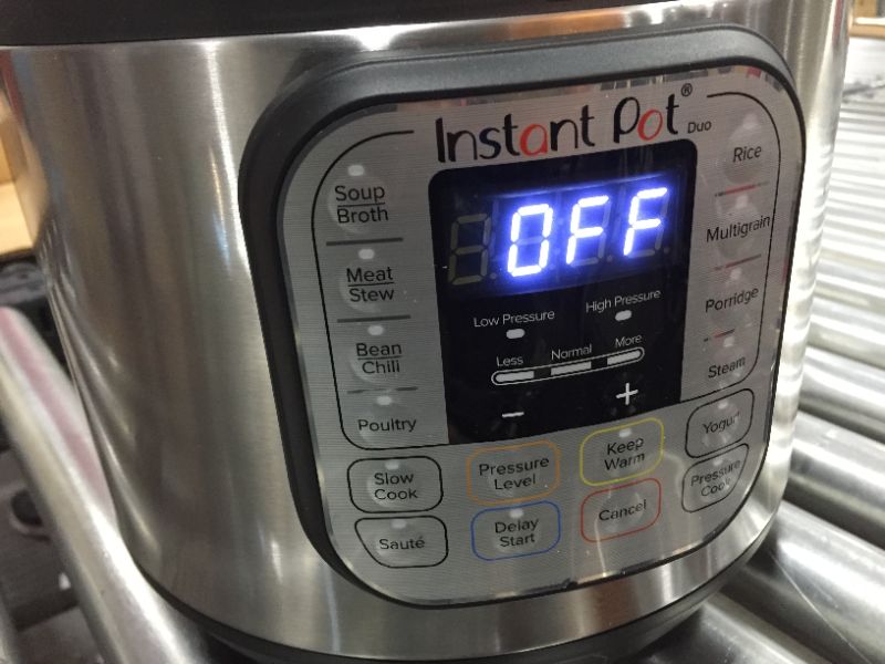 Photo 1 of Instant Pot Duo60 V3 6qt 7-in-1 Multi-use Programmable Pressure Cooker