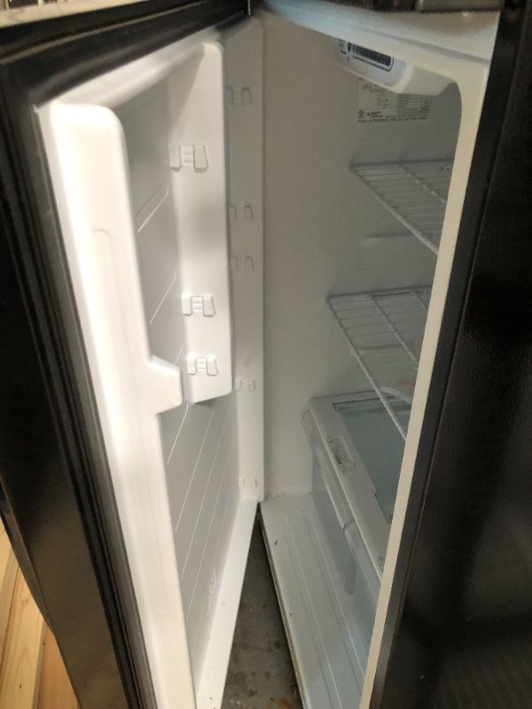 Photo 5 of Insigna black refrigerator 
