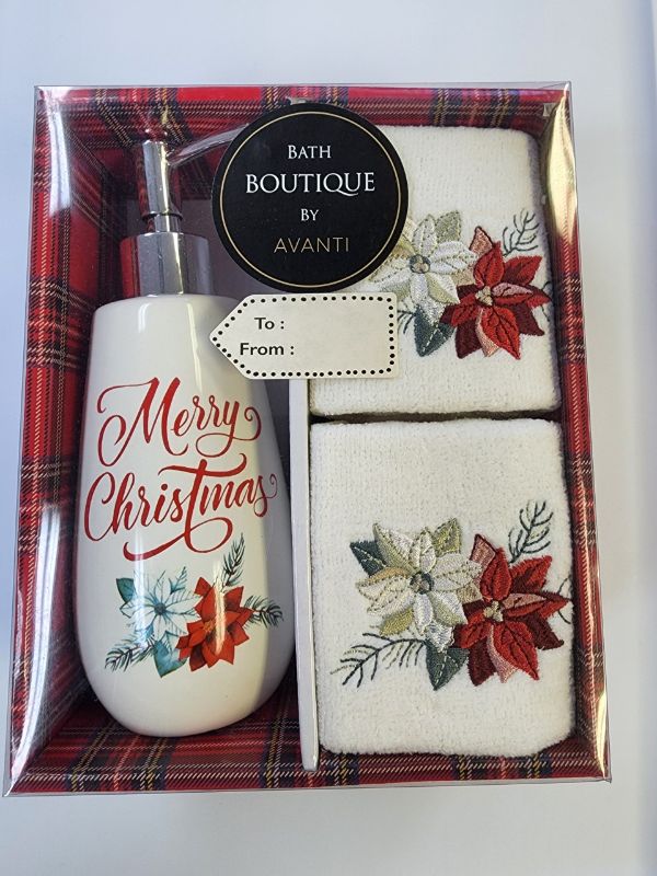 Photo 1 of 3 PIECE BATH HOLIDAY GIFT SET 
Lotion Pump and 2 Fingertip towel