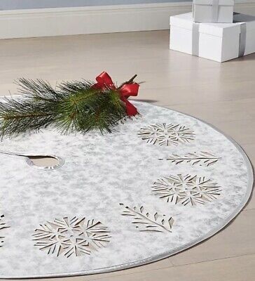 Photo 1 of Holiday Lane Snowflake Cutout Christmas Tree Skirt 48”
Macy's Exclusive