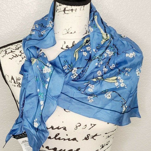 Photo 2 of Ralph Lauren Women's Triangle Blue Floral Pattern Silk Scarf Head Wrap 

