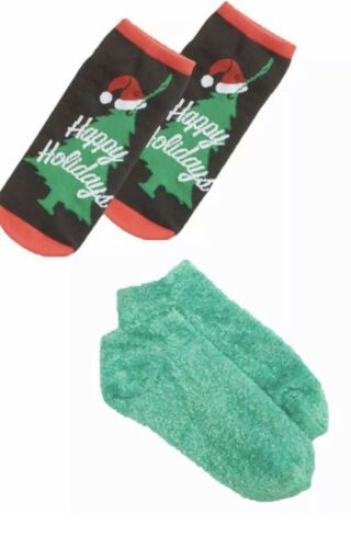 Photo 1 of HUE Women's Footsie Ankle Sock Gift Box Set 2 Pair, Black, One Size - NEW
Hue 2-Pk. Holiday Christmas Tree Women's Footsie Socks Gift Box