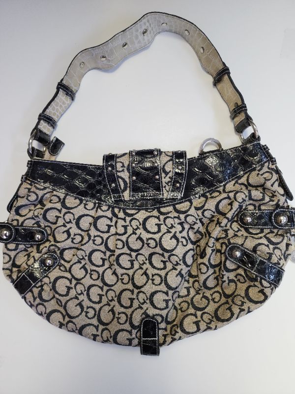 Photo 2 of GUESS WOMEN'S SIGNATURE HOBO BAG 