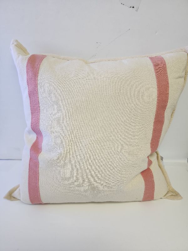 Photo 1 of RALPH LAUREN DECORATIVE 18 X 18 PILLOW