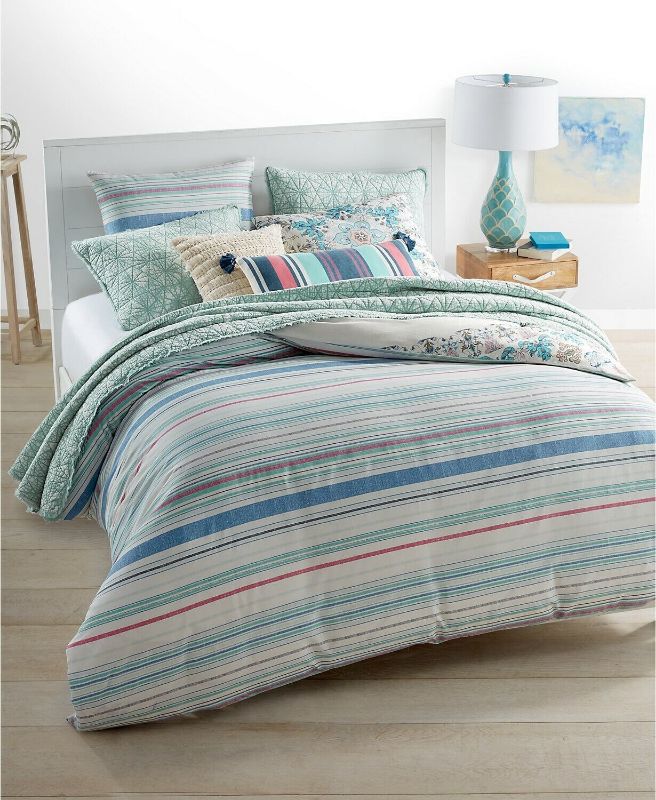 Photo 3 of Twin Whim Martha Stewart Collection Full Moon 2-Pc Reversible Comforter TWIN / TWIN XL. Reversible -  Add some eye-catching contemporary style to any bedroom with this Full Moon comforter set from Whim by Martha Stewart Collection, featuring a bold medall