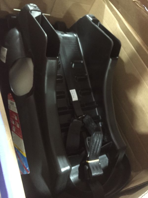 Photo 2 of Cosco Apt 50 Convertible Car Seat (Black Arrows)