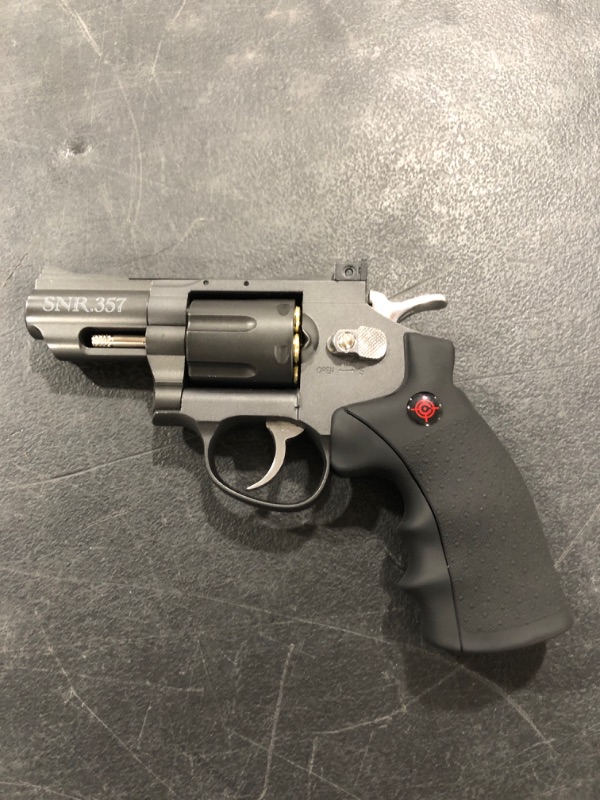 Photo 2 of Crosman SNR357 .177-Caliber Pellet/4.5 MM BB CO2-Powered Snub Nose Revolver, Black/Grey
