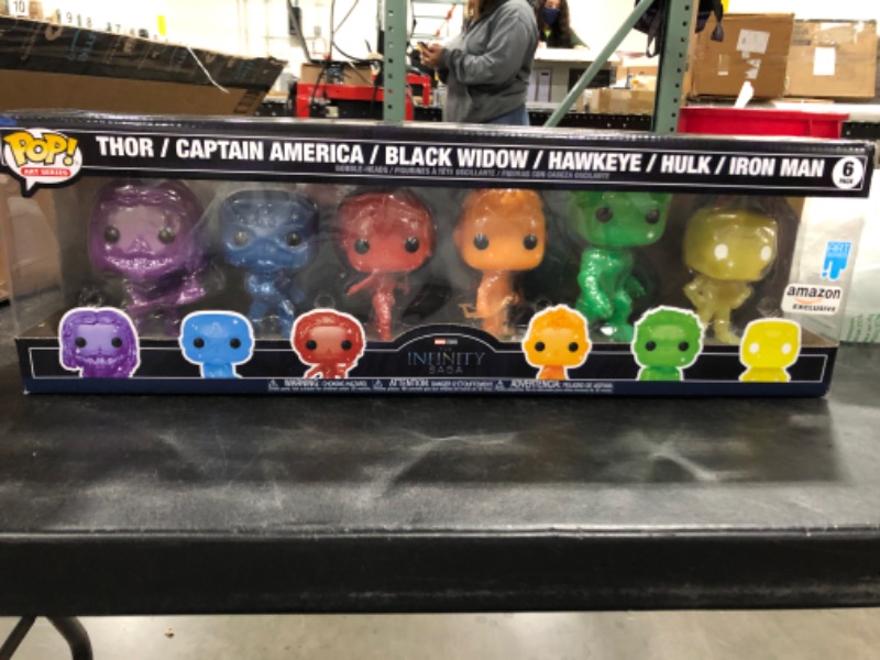 Photo 2 of Funko POP! Artist Series: Marvel Infinity Saga - Avengers with Base (6 Pack)
